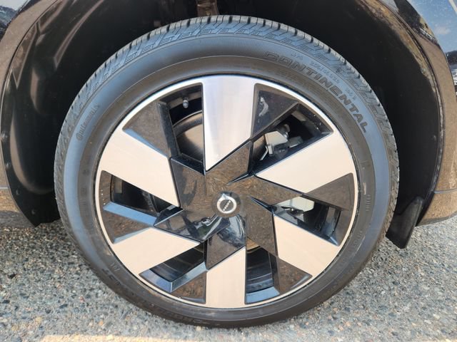 Certified 2024 Volvo XC60 T8 Plus w/ Protection Package Premier AWD/4WD image 20