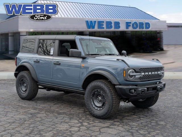 New 2025 Ford Bronco Badlands w/ Sasquatch Package