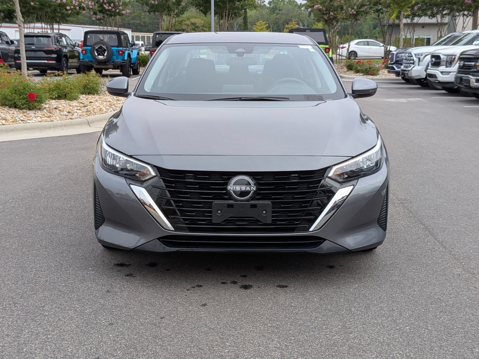 Used 2024 Nissan Sentra SV FWD image 8