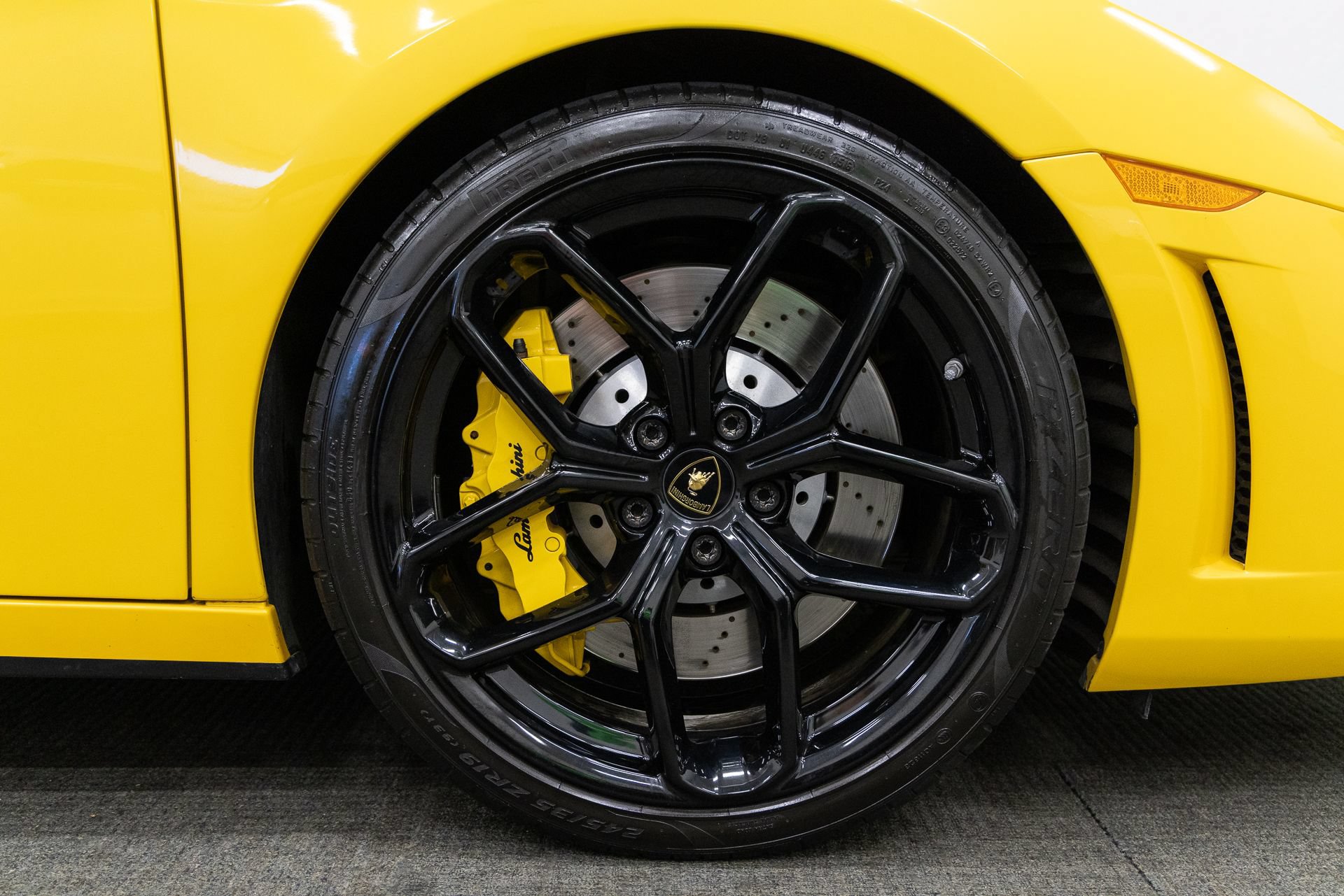 Used 2013 Lamborghini Gallardo LP 550-2 RWD image 26