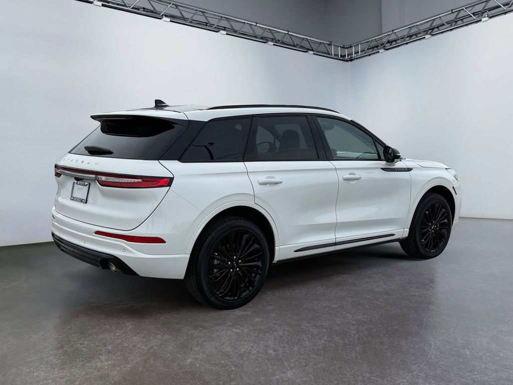 Used 2023 Lincoln Corsair Reserve w/ Equipment Group 201A image 3