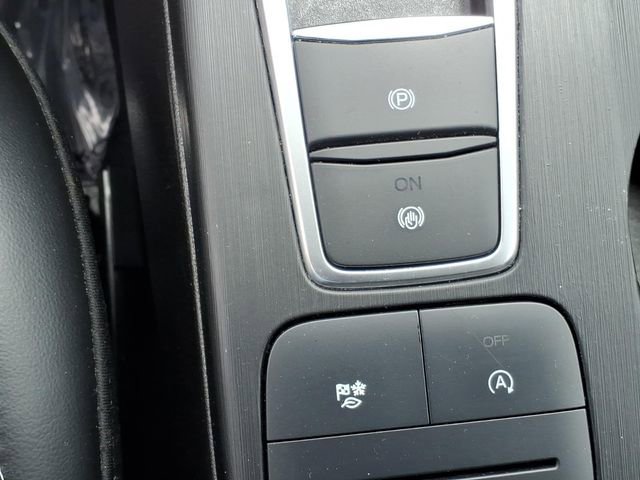 Used 2025 Ford Escape ST-Line AWD/4WD image 8