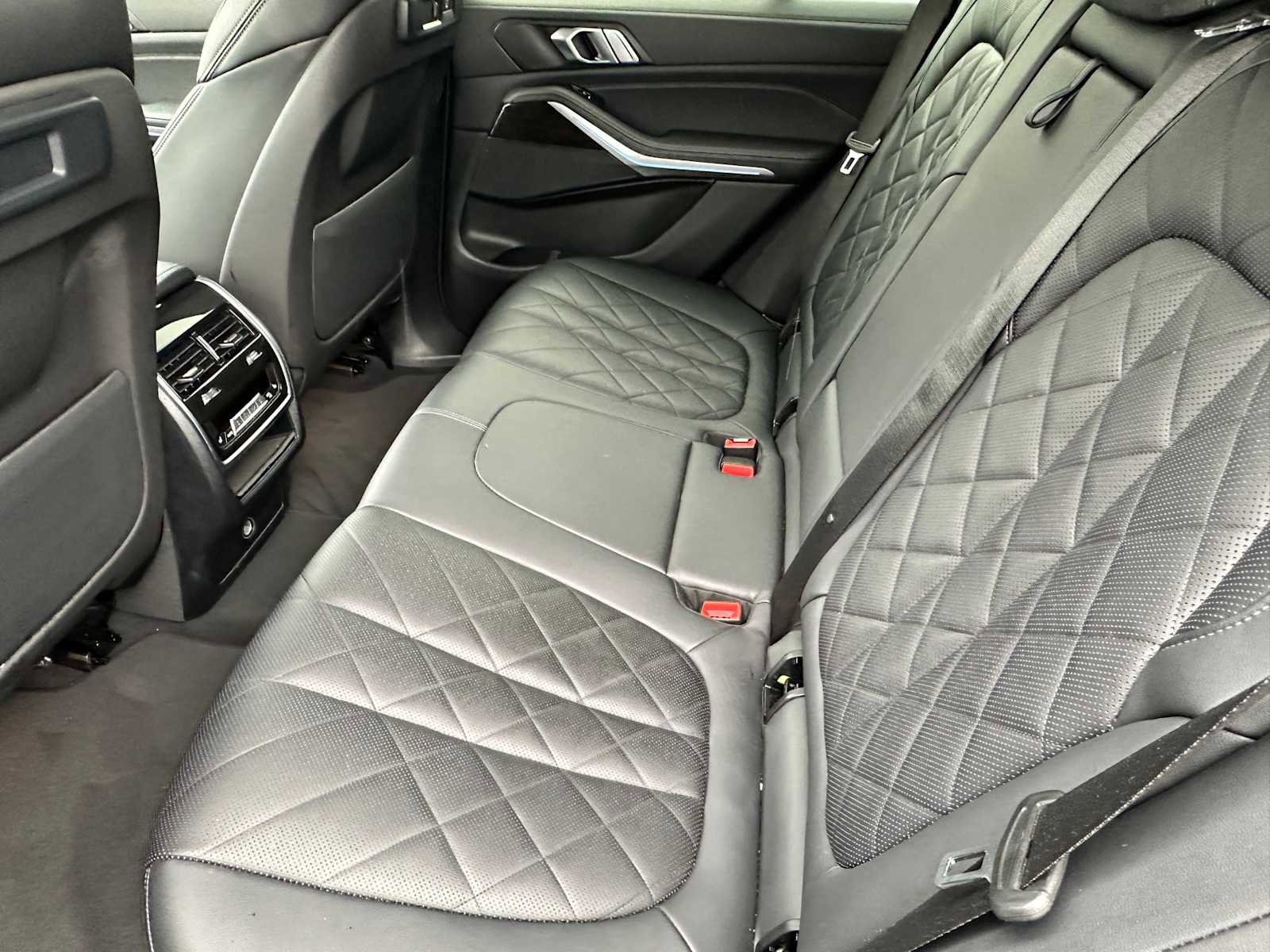 Used 2023 BMW X5 xDrive45e image 31