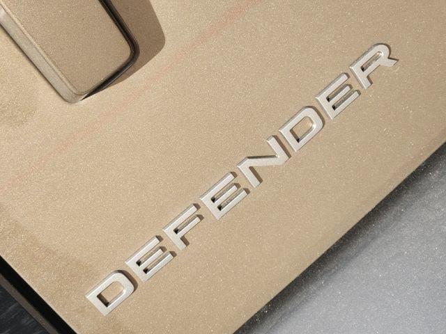 Used 2026 Land Rover Defender 110 S image 8