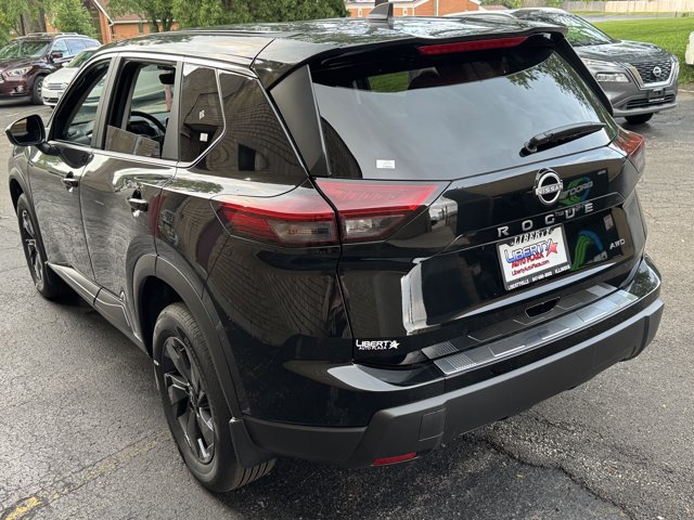 New 2026 Nissan Rogue SV w/ Cold Weather Package AWD/4WD image 30