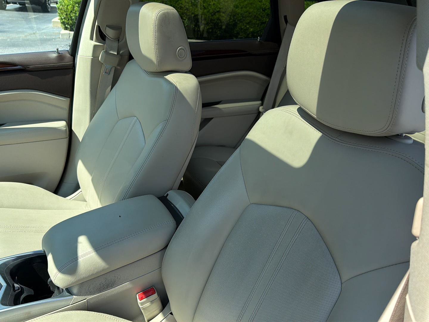 Used 2016 Cadillac SRX Luxury w/ Driver Awareness Package FWD image 29