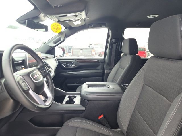 Used 2023 GMC Yukon SLE w/ Gmc Pro Safety Plus Package image 18