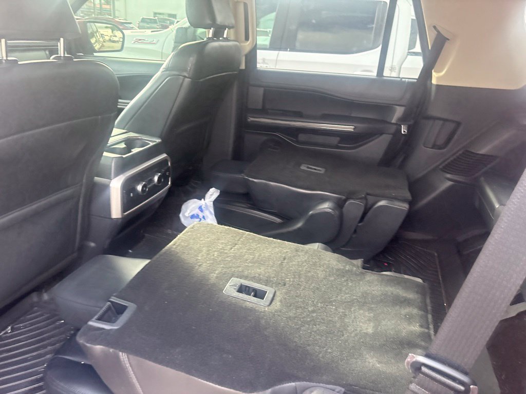 Used 2022 Ford Expedition XLT AWD/4WD image 18