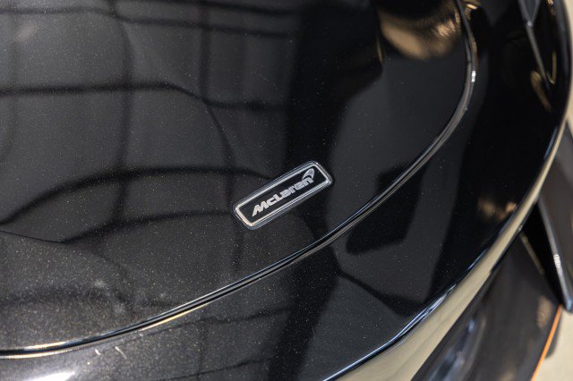 Used 2020 McLaren 600LT Spider RWD image 12
