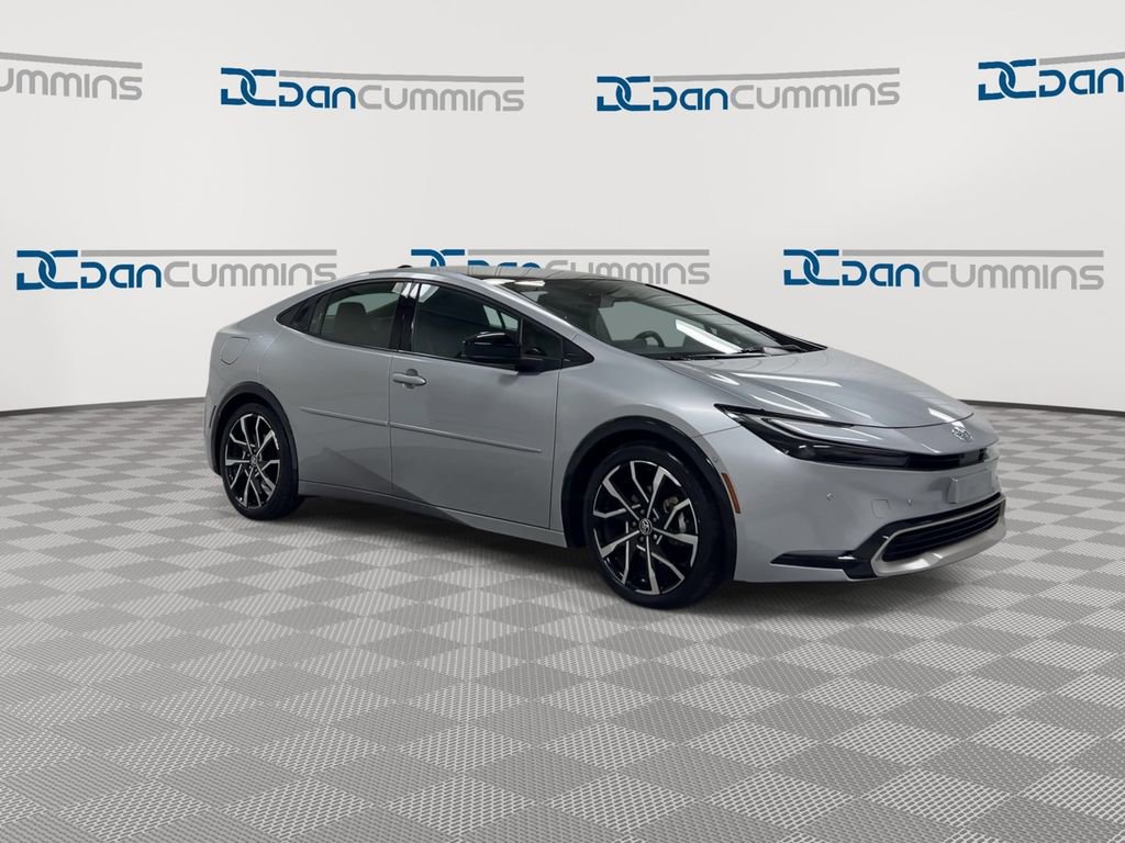 Used 2023 Toyota Prius Prime Premium w/ Advanced Technology Package FWD image 2