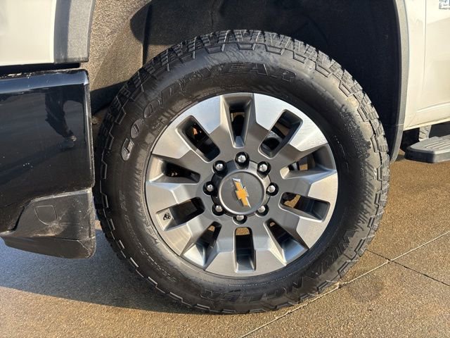Used 2022 Chevrolet Silverado 2500 Custom w/ Custom Convenience Package image 48