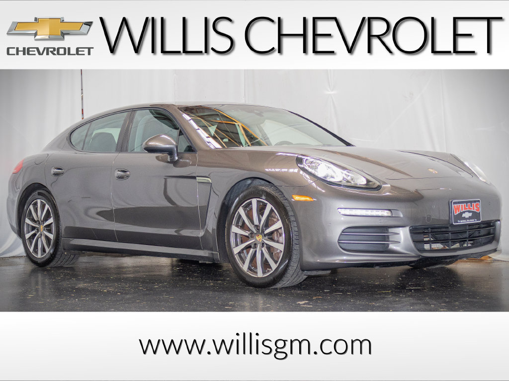 Used 2015 Porsche Panamera 4 AWD/4WD image 1
