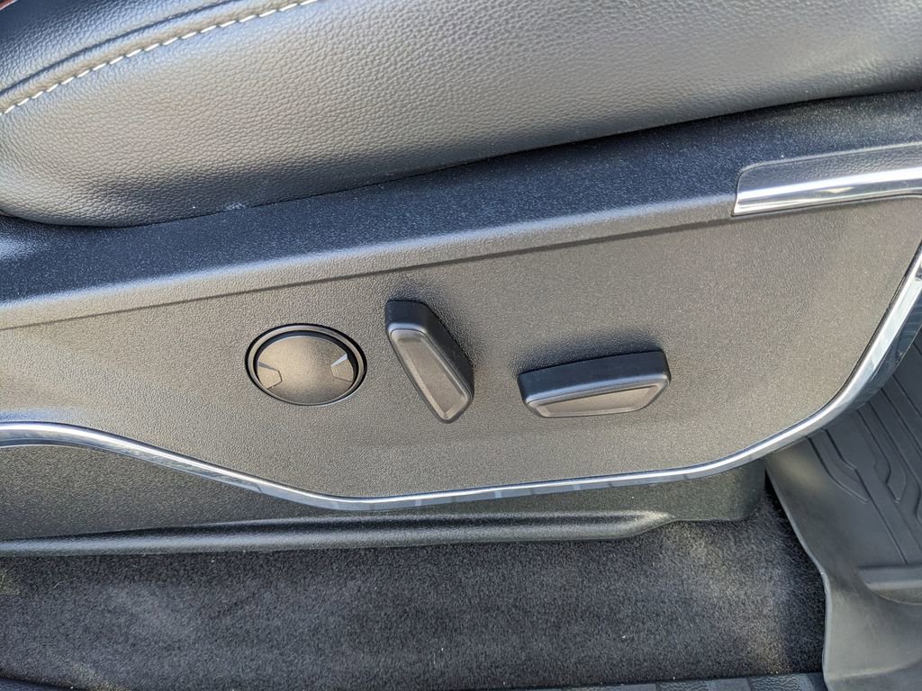 Used 2023 Ford F150 Lariat w/ FX4 Off-Road Package AWD/4WD image 53