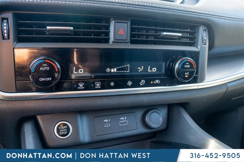 Used 2023 Nissan Rogue SV image 9