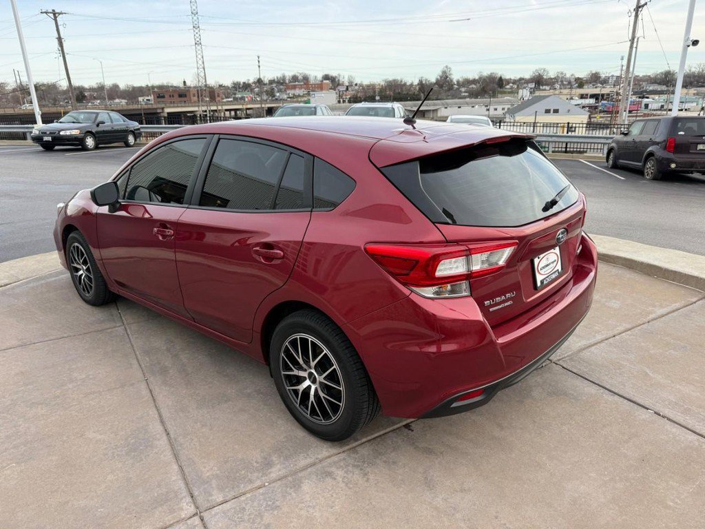 Used 2019 Subaru Impreza 2.0i image 11