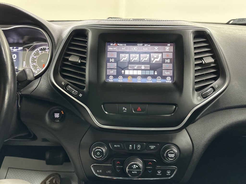 Used 2019 Jeep Cherokee Latitude Plus image 40