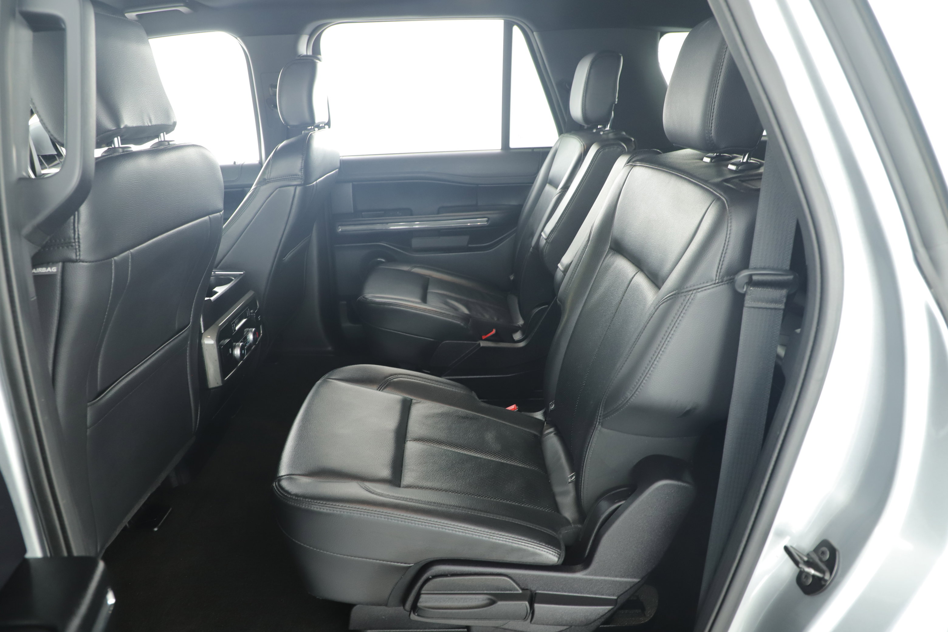 Used 2020 Ford Expedition Max XLT w/ Equipment Group 202A image 24