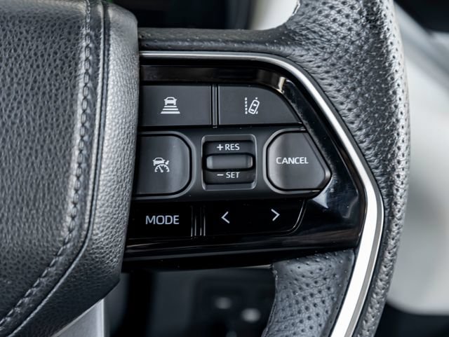 Used 2023 Toyota Sequoia Capstone AWD/4WD image 20
