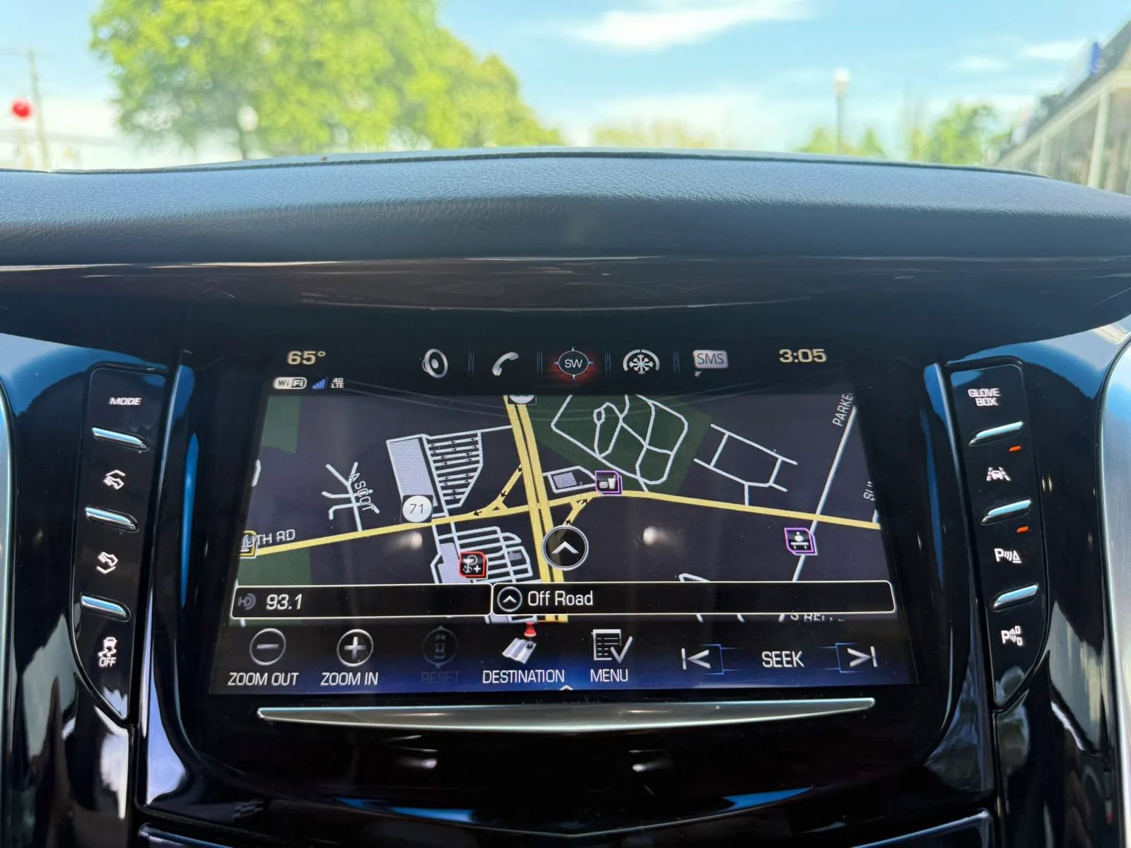 Used 2019 Cadillac Escalade Luxury AWD/4WD image 28