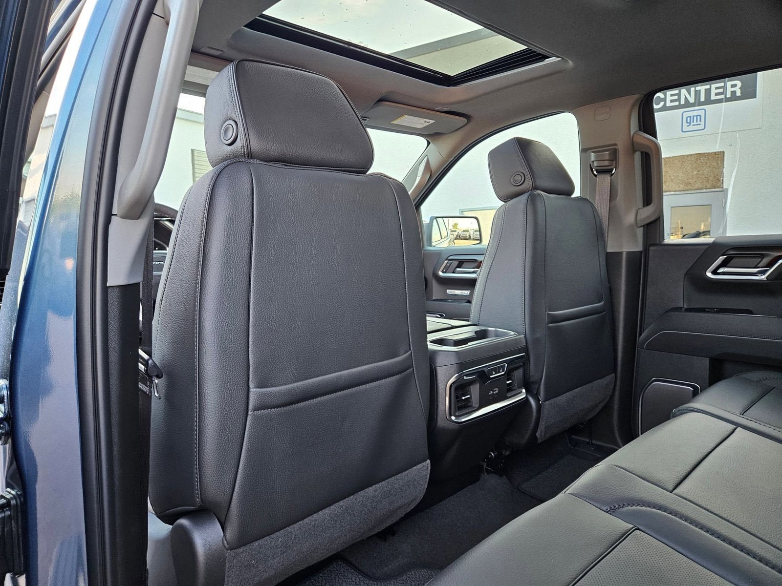 New 2026 GMC Sierra 1500 Denali w/ Denali Reserve Package AWD/4WD image 24