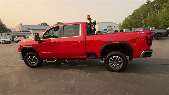 Certified 2022 GMC Sierra 3500 SLE w/ X31 Off-Road Package image 6