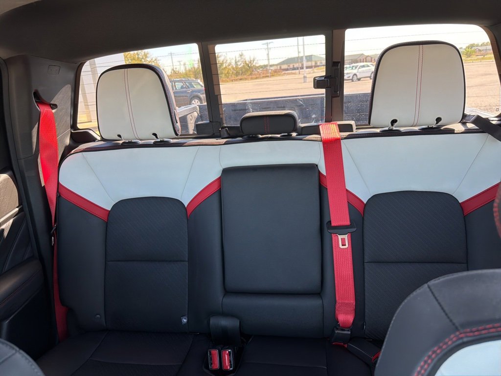 Used 2024 GMC Canyon AT4X image 36