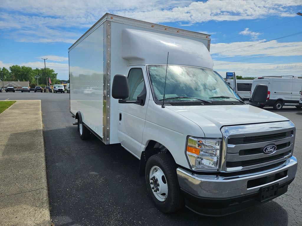 New 2026 Ford E-350 and Econoline 350 Super Duty w/ Shuttle Bus Prep Package RWD image 4