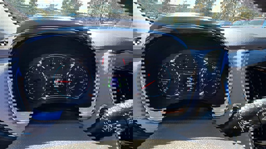 Used 2021 Chevrolet Traverse LT image 28