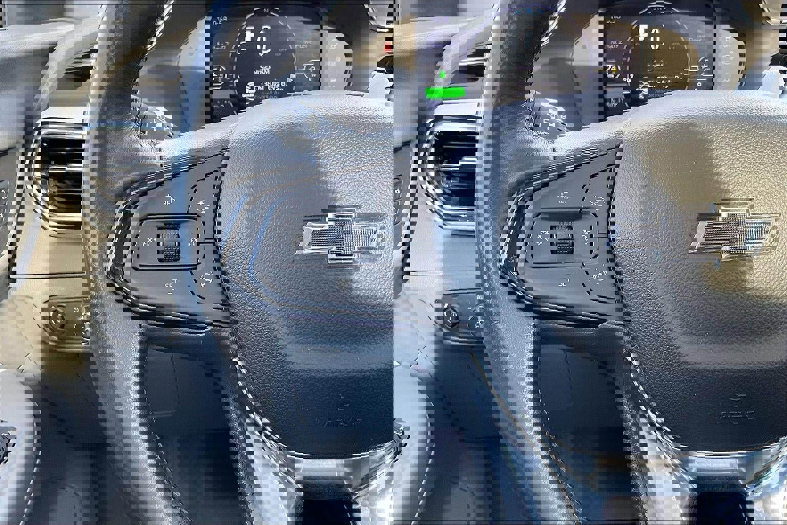 Used 2023 Chevrolet Bolt EUV Premier w/ Sun & Sound Package image 21