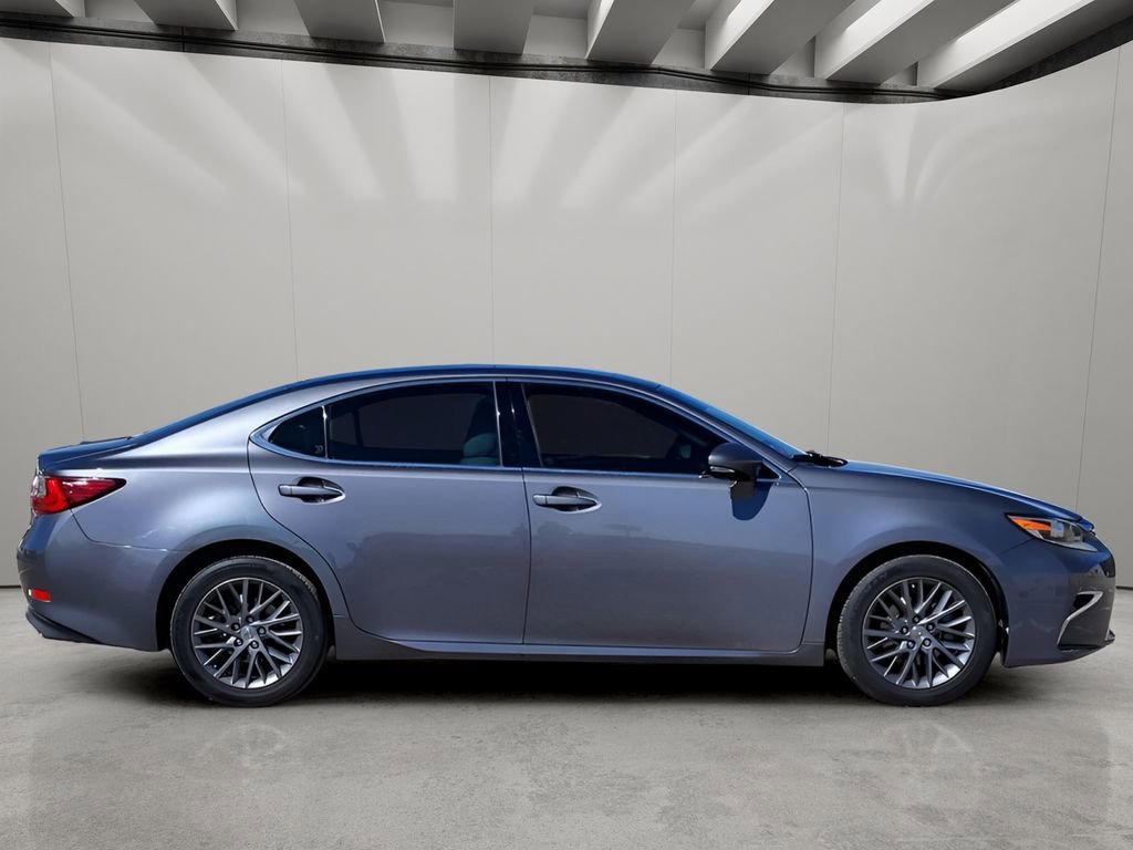 Used 2018 Lexus ES 350 w/ Navigation System Package image 6