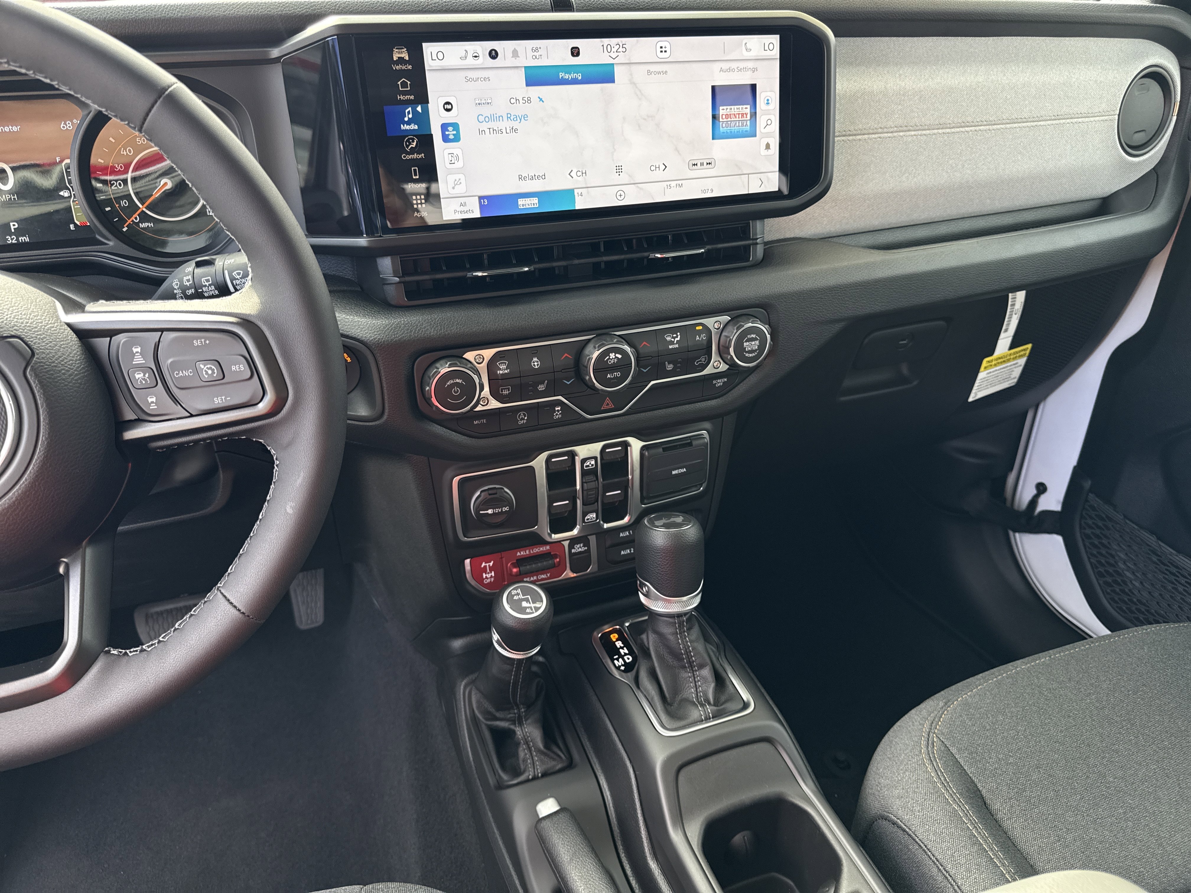 New 2025 Jeep Wrangler Willys image 29