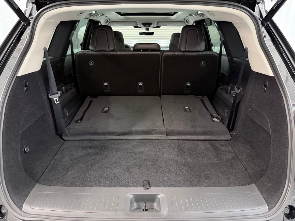 Certified 2025 INFINITI QX60 Pure image 33