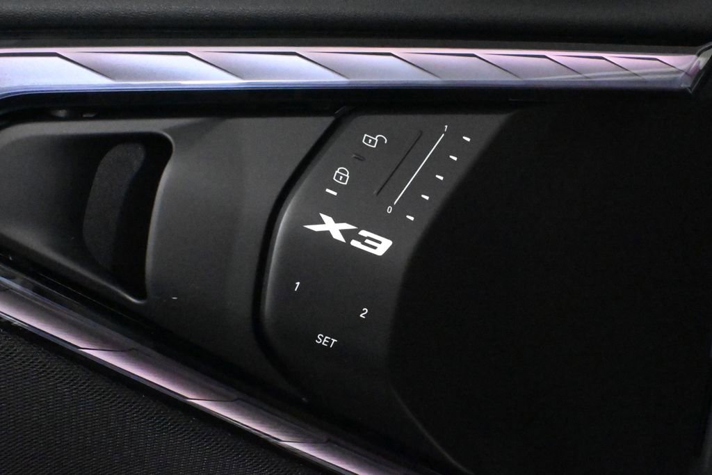 Used 2025 BMW X3 xDrive30i w/ Premium Package image 32