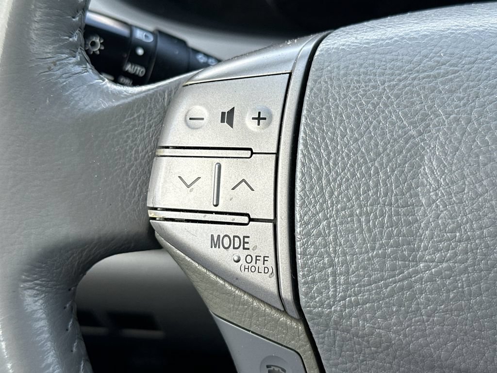 Used 2008 Toyota Avalon Limited FWD image 23