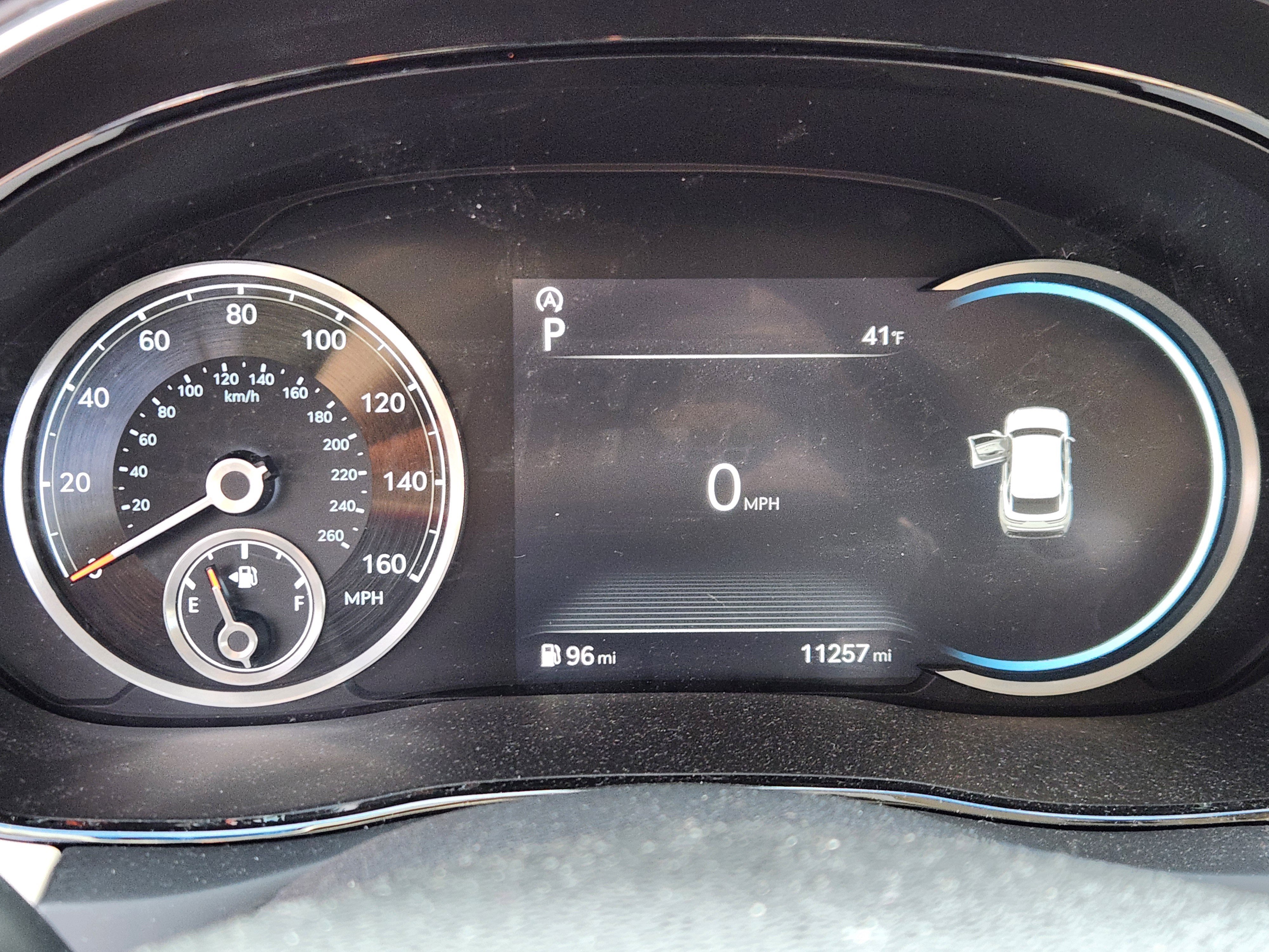 Used 2025 Genesis GV70 2.5T image 10