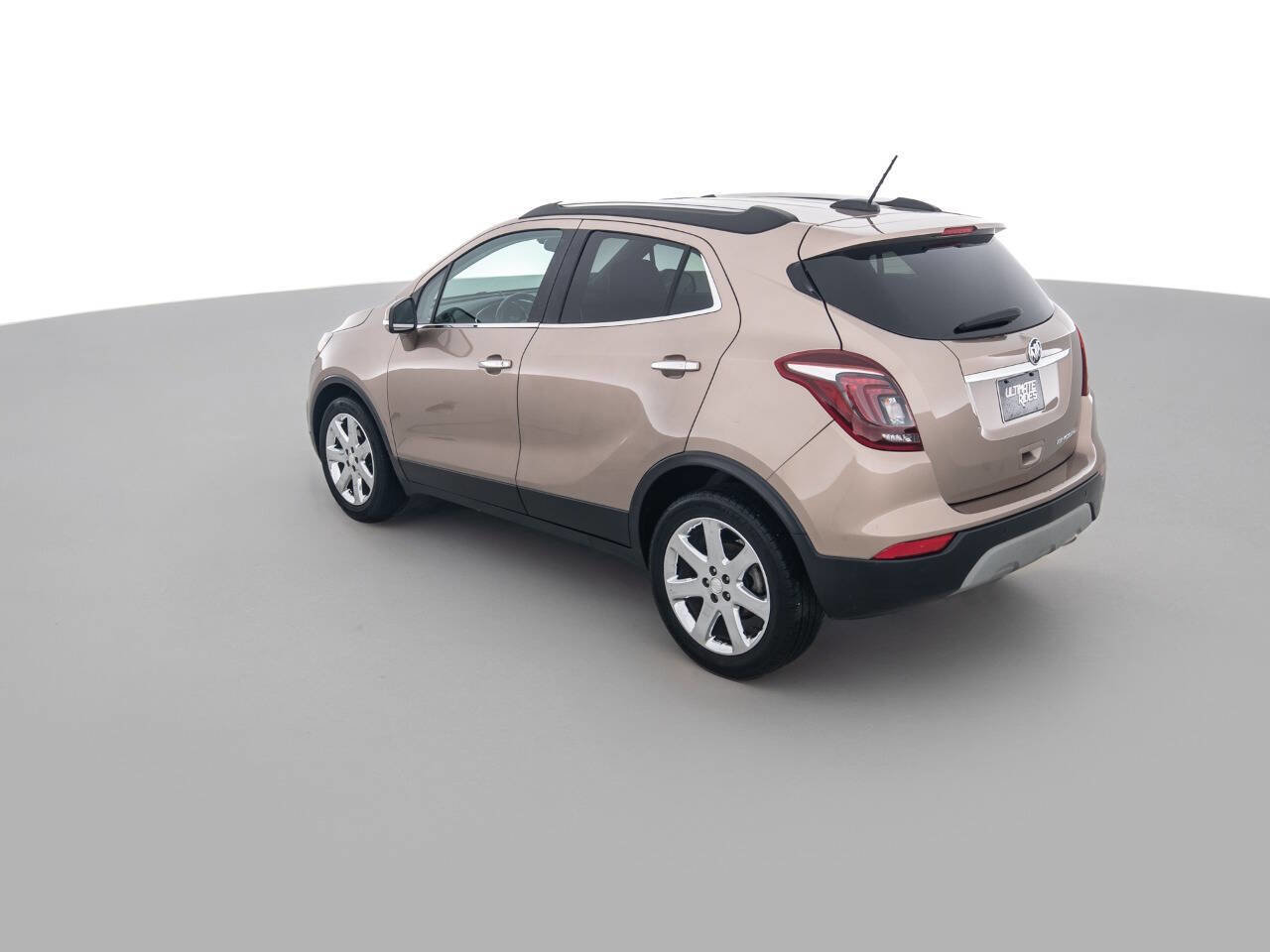 Used 2019 Buick Encore Essence w/ Experience Buick Package FWD image 7