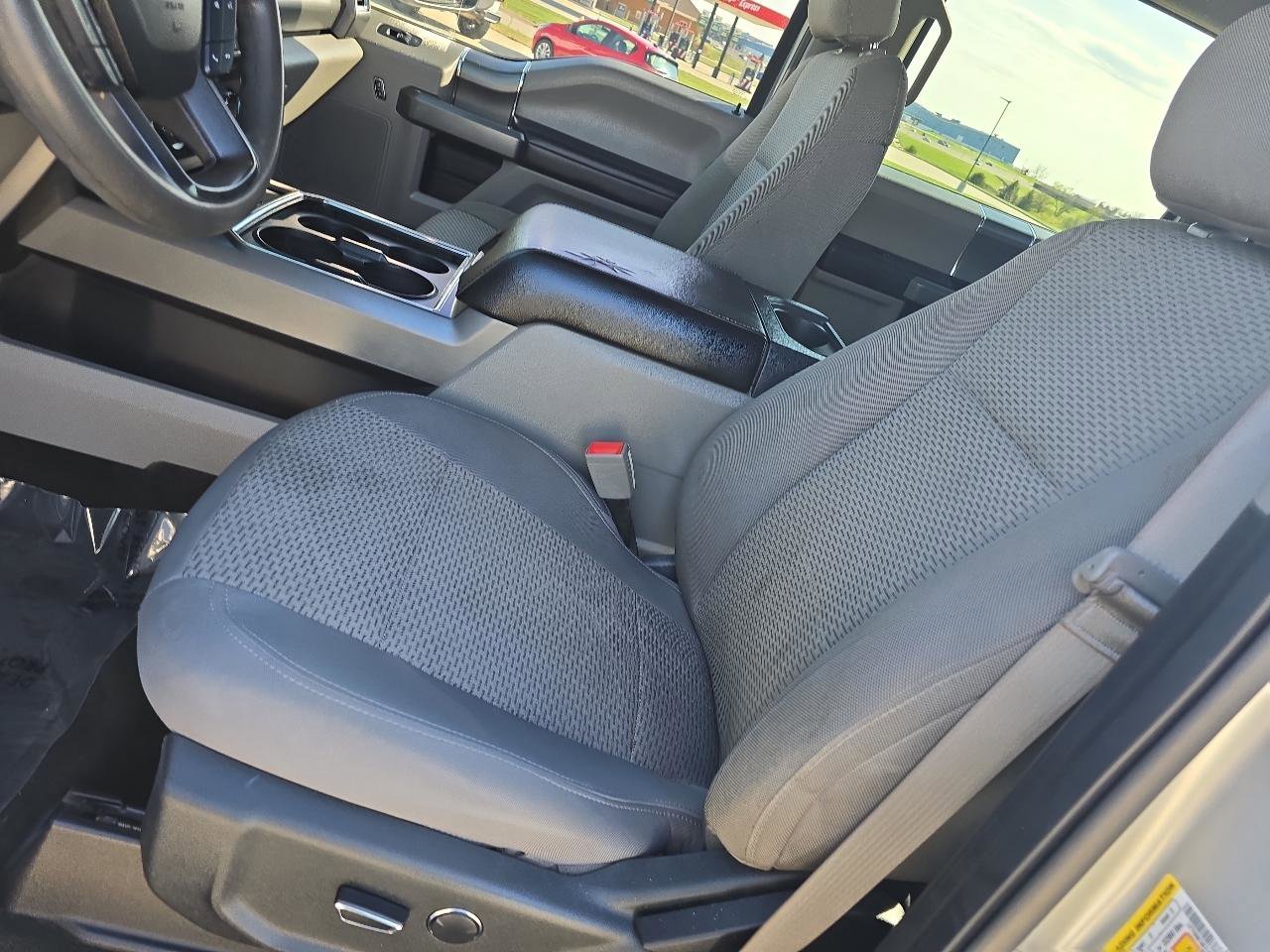 Used 2017 Ford F350 XLT w/ XLT Premium Package image 20