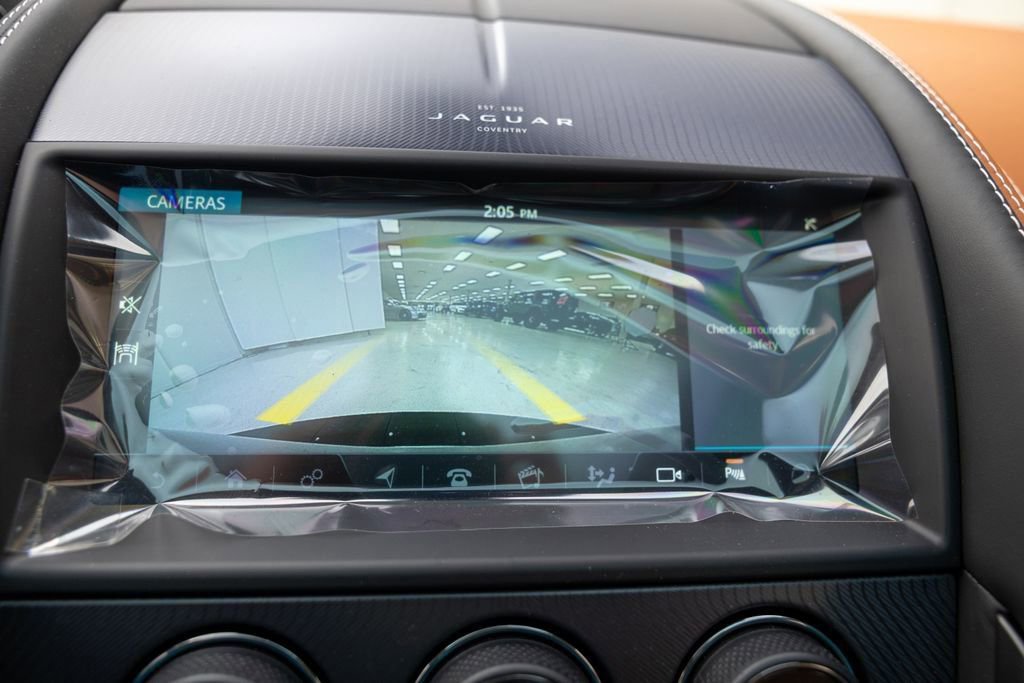 Used 2024 Jaguar F-TYPE R-Dynamic RWD image 28