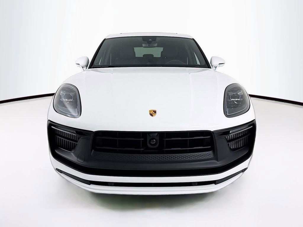 New 2026 Porsche Macan GTS image 6