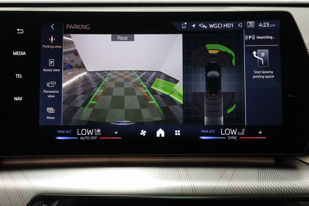 New 2025 BMW X2 xDrive28i w/ M Sport Package image 11