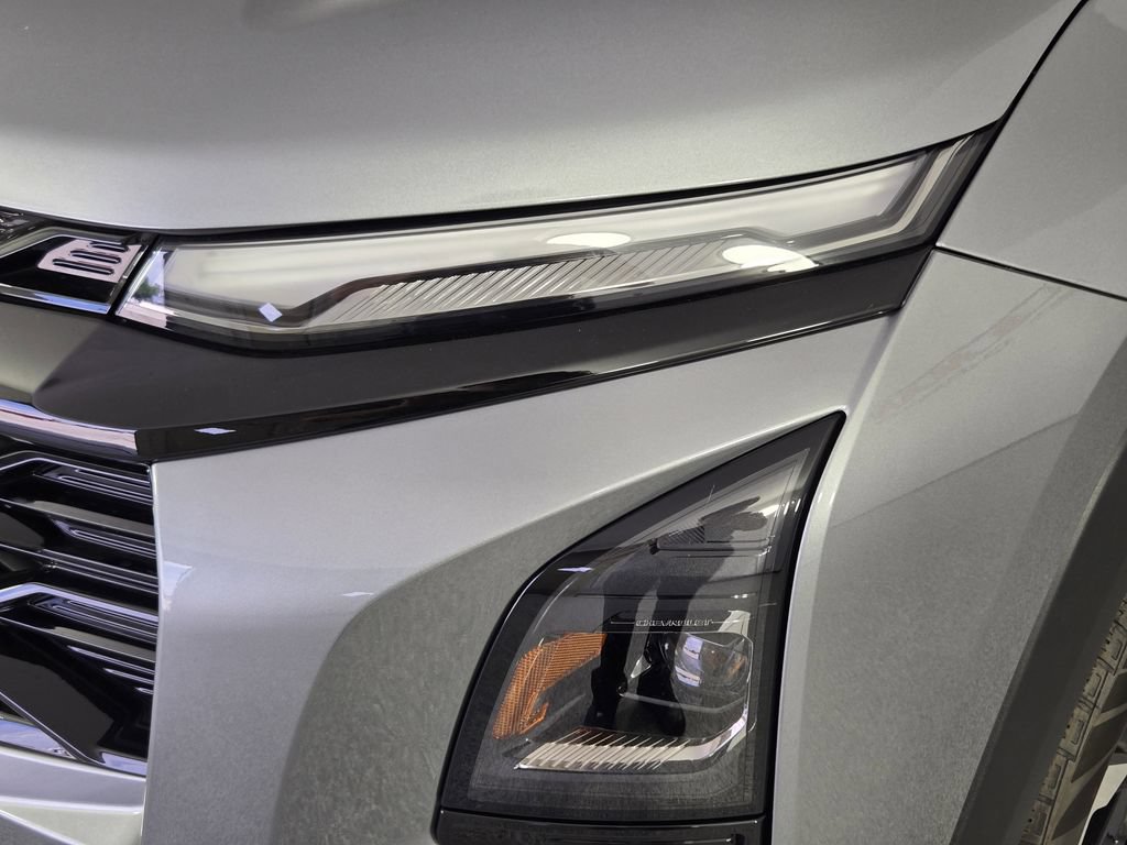 New 2026 Chevrolet Equinox RS w/ Convenience Package III FWD image 10