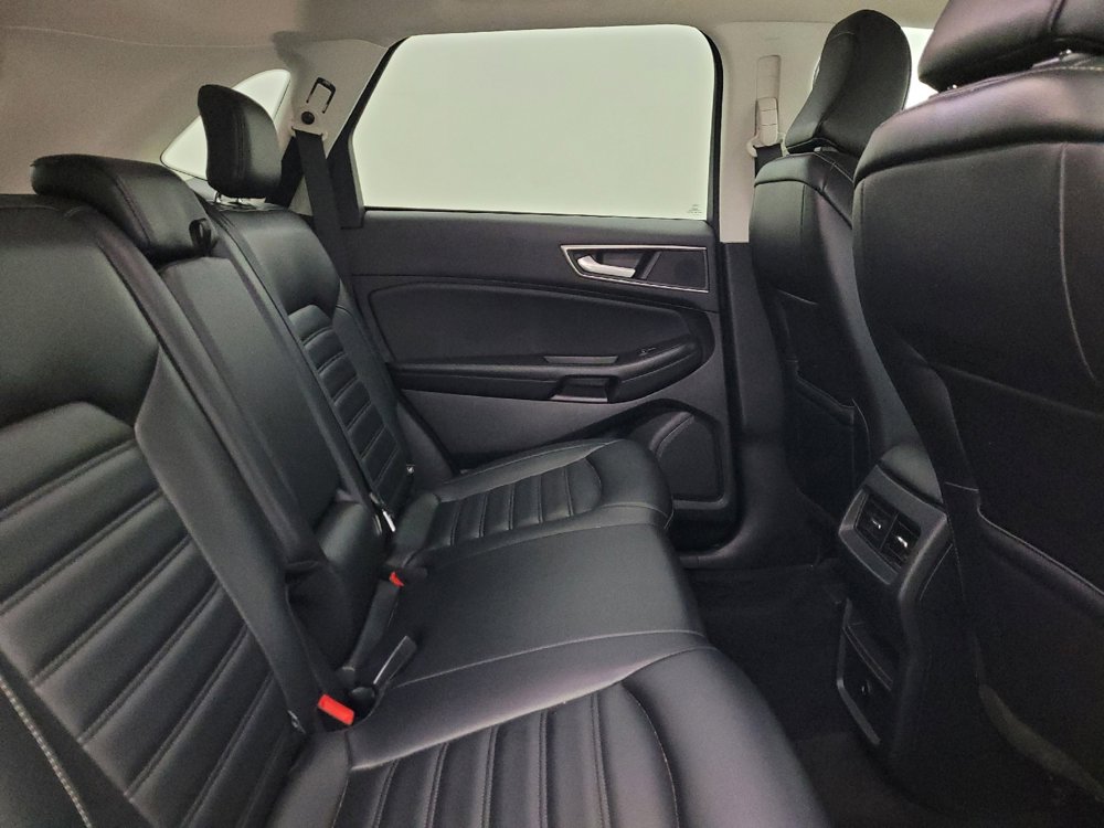 Used 2023 Ford Edge SEL image 19