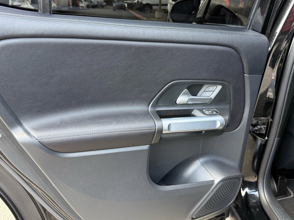 Certified 2023 Mercedes-Benz GLB 250 4MATIC image 24