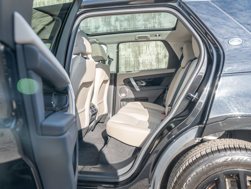 Certified 2024 Land Rover Discovery Sport S AWD/4WD image 34