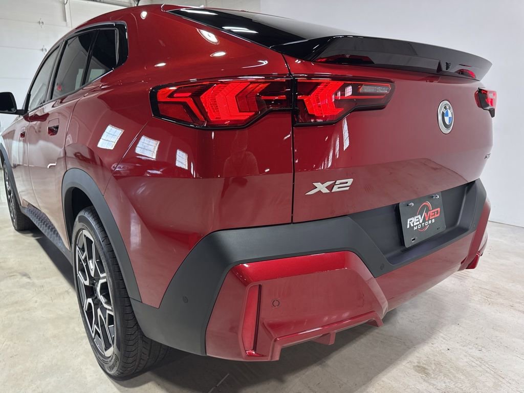 Used 2026 BMW X2 xDrive28i image 12