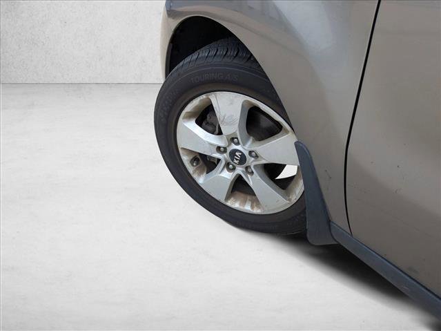 Used 2018 Kia Soul Base image 8