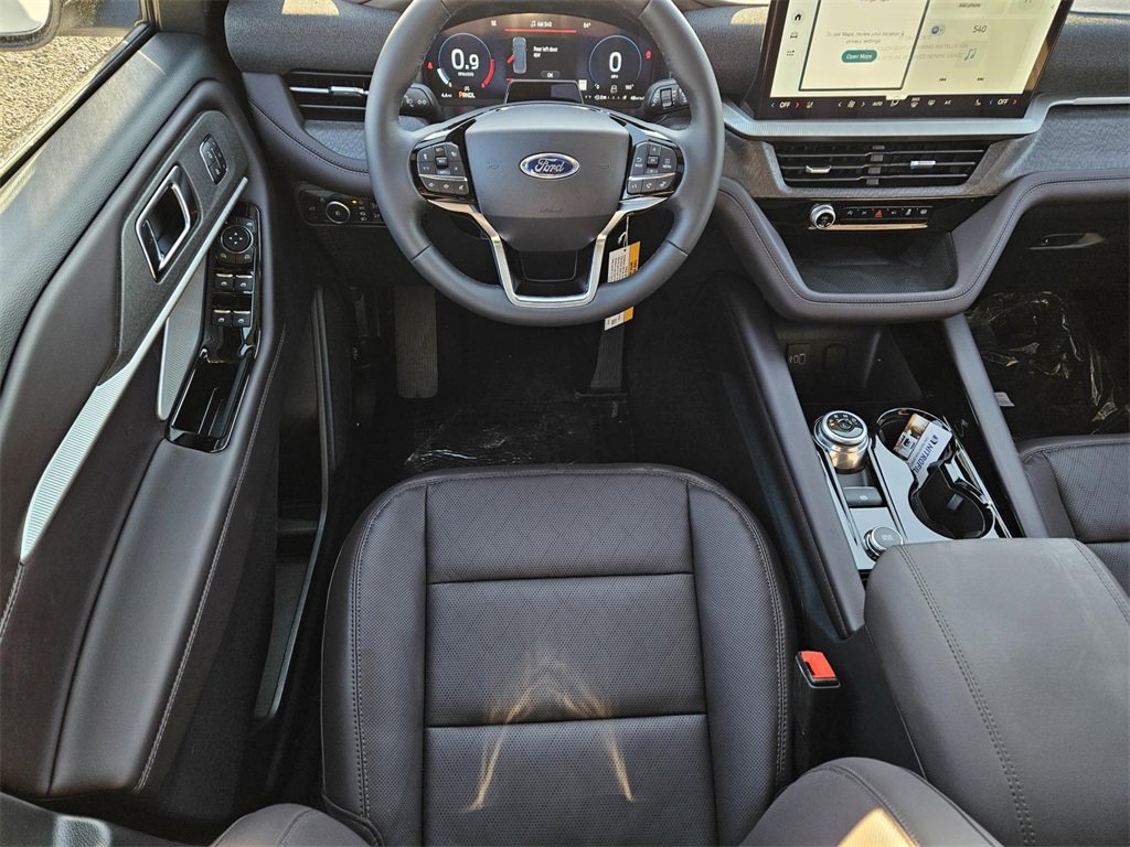 New 2026 Ford Explorer Platinum image 12