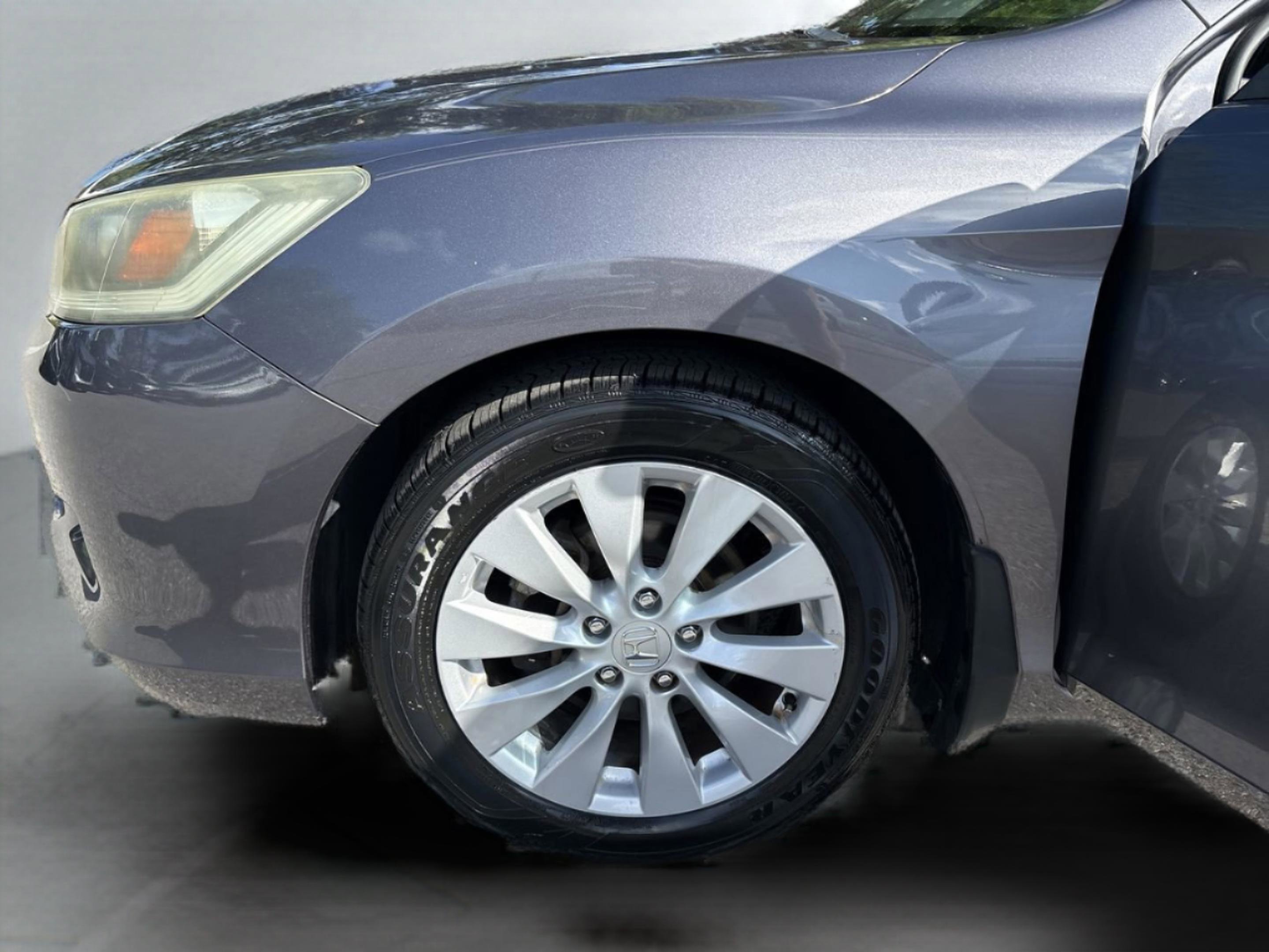 Used 2015 Honda Accord EX-L image 33
