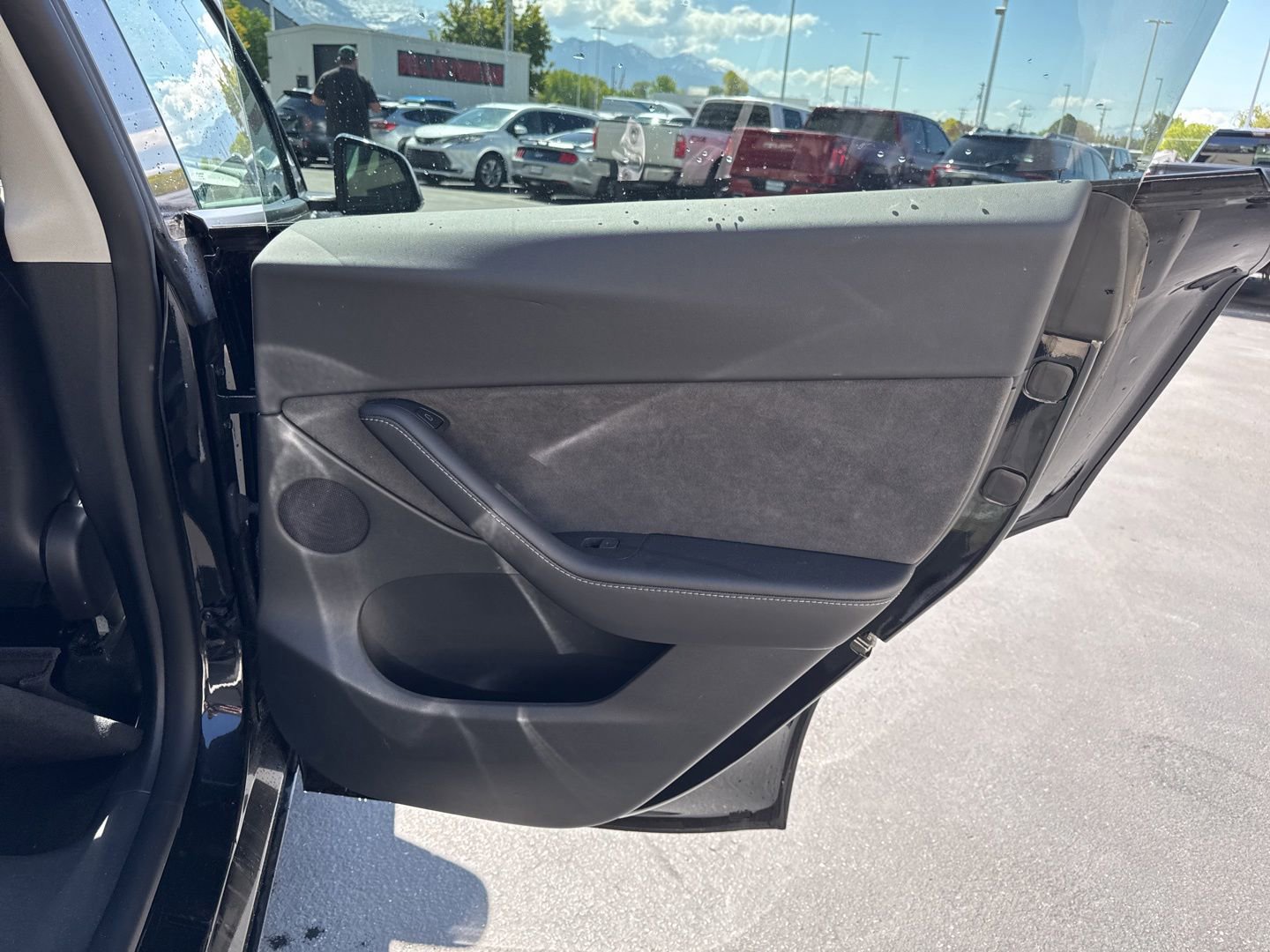 Used 2022 Tesla Model Y Long Range AWD/4WD image 12