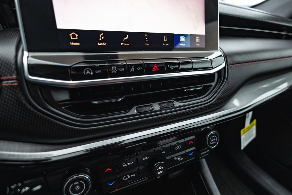 Used 2023 Jeep Compass Trailhawk w/ Trailhawk Elite Group image 15